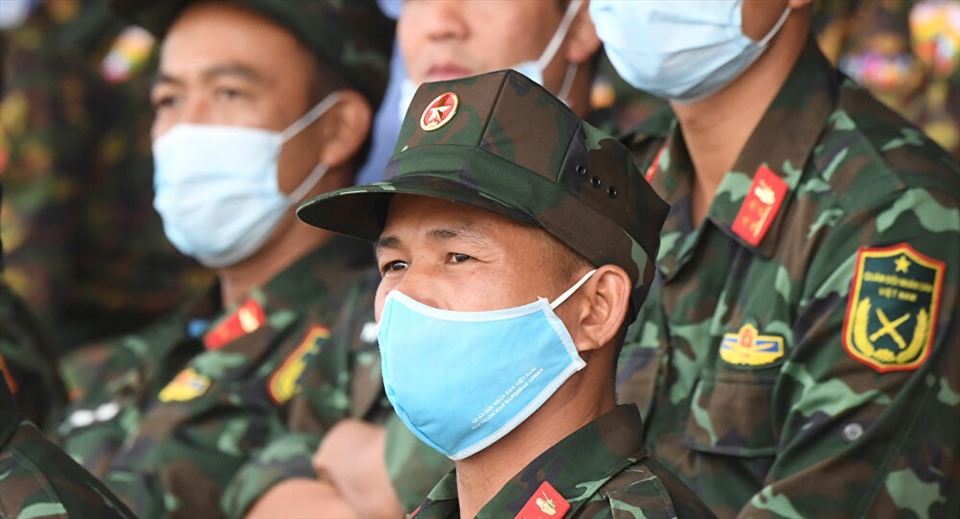 Cổ động viên đội tuyển Việt Nam trong cuộc thi Xe tăng hành tiến 2020. Ảnh: Sputnik