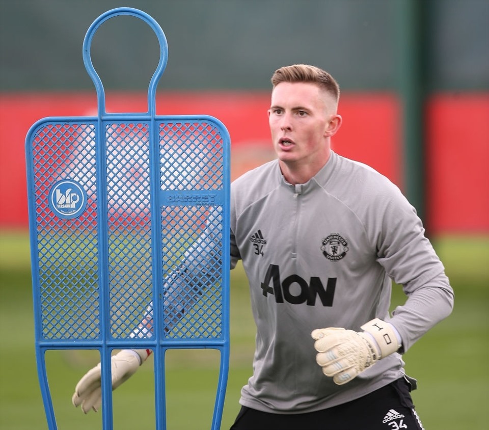 Dean Henderson tập luyện cùng Man United. Ảnh: Getty