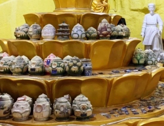 The ash urns at Ky Quang 2 Pagoda. Photo: provided by the people