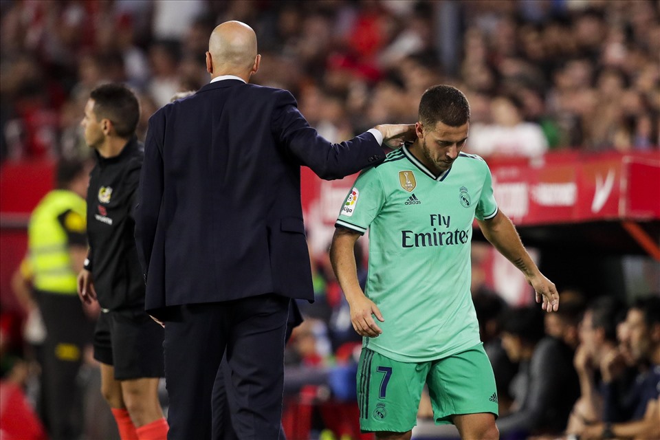Zidane đang gặp rắc rối với Hazard. Ảnh: Getty.