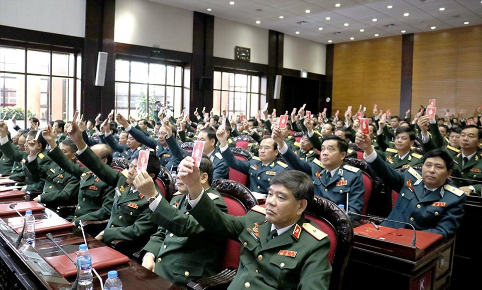 Đại biểu dự Đại hội biểu quyết. Ảnh Hiền Hoà