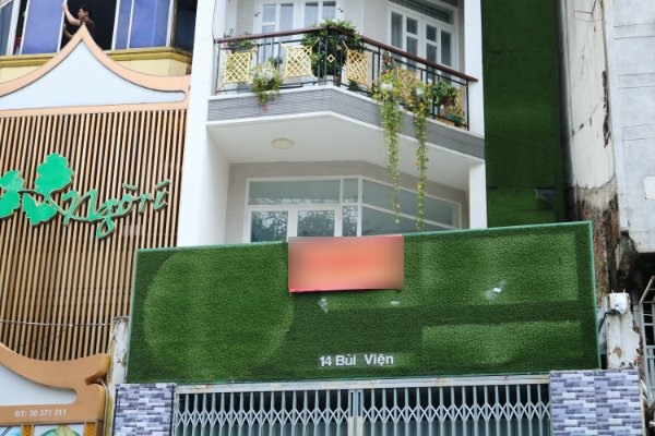 Căn nhà mặt tiền Bùi Viện, nằm trong khu phố Tây nhưng vẫn nằm đợi khách nhiều tháng nay. Ảnh: Huân Cao