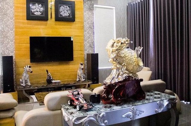 Khu trưng bày các giải thưởng, vật phong thủy. Ảnh: NSCC