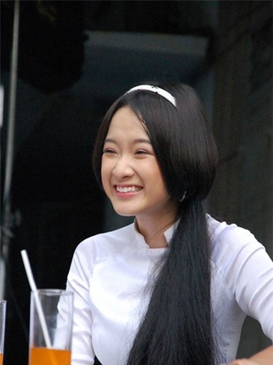 Angela Phương Trinh chọn cuộc sống an yên. Ảnh: NSCC