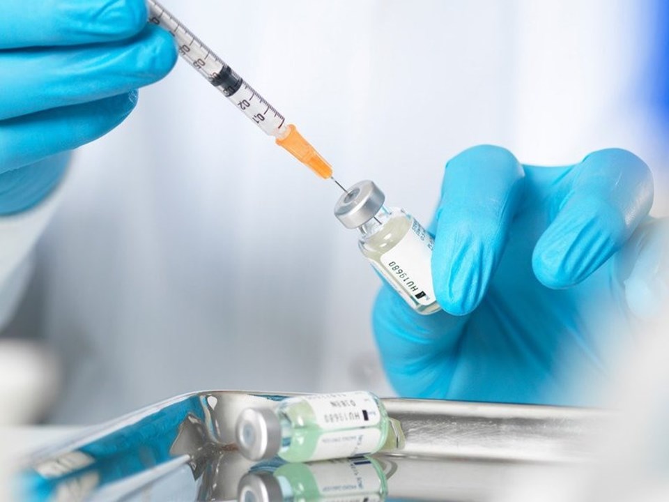 Mỗi mùa xuất hiện nhiều loại virus cúm khác nhau, nên cần tiêm nhắc lại vaccine hàng năm. Ảnh minh hoạ: Vinmec. Mỗi mùa xuất hiện nhiều loại virus cúm khác nhau, nên cần tiêm nhắc lại vaccine hàng năm. Ảnh minh hoạ: Vinmec.