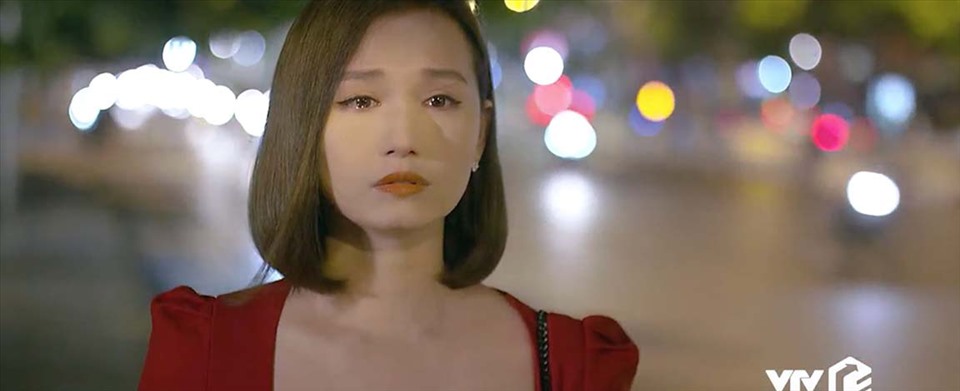 Tuệ Lâm rời đi. Ảnh: Cắt phim