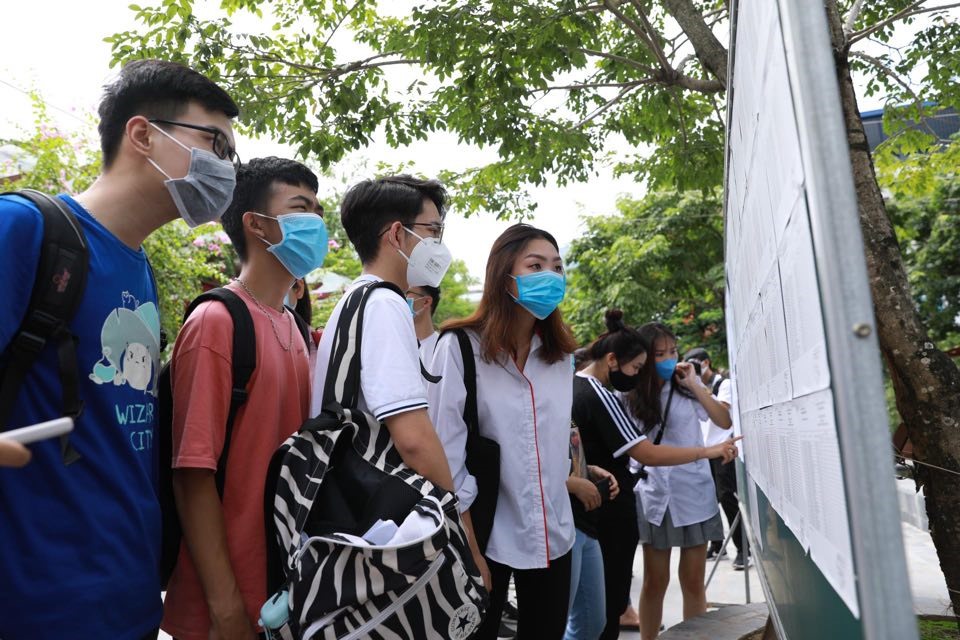 Các thí sinh có thể theo dõi thông tin điểm chuẩn Đại học 2020 trên Báo Lao Động. Ảnh minh hoạ: Hải Nguyễn.