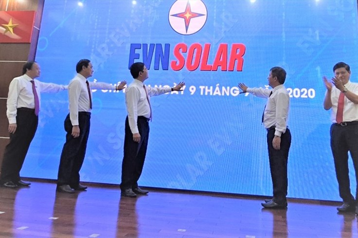 Ra mắt ứng dụng “Nền tảng Điện mặt trời mái nhà - EVNSOLAR” Ra mắt ứng dụng “Nền tảng Điện mặt trời mái nhà - EVNSOLAR”