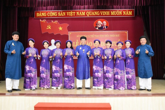 Áo dài - quốc phục dân tộc. Ảnh: Sở Văn hoá và Thể thao tỉnh Thừa Thiên - Huế.