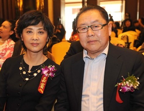 Mã Đức Hoa và vợ. Ảnh: Xinhua.