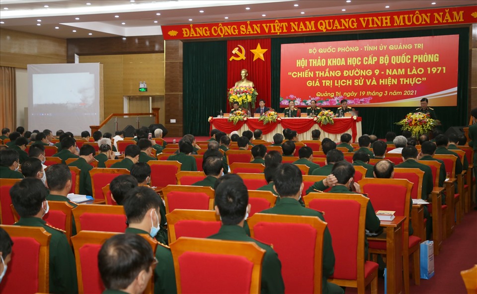 Toàn cảnh Hội thảo khoa học với chủ đề “Chiến thắng Đường 9 – Nam Lào 1971 – Giá trị lịch sử và hiện thực”. Ảnh: Hưng Thơ.
