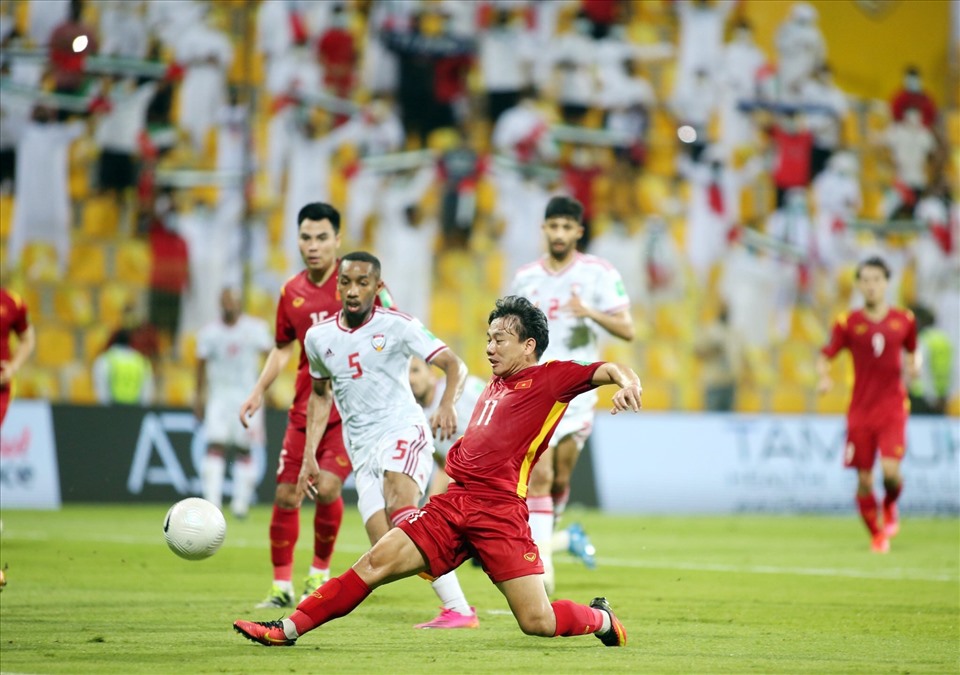 Cầu thủ Minh Vương ghi bàn vào lưới UAE tại vòng loại 2 World Cup 2022 Ảnh: 24h.com.vn