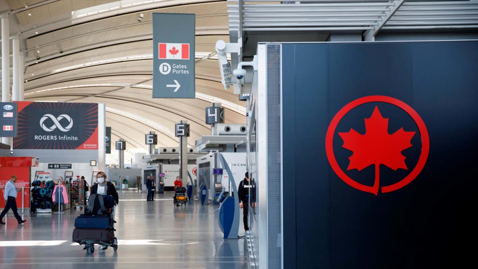 Canada phạt hai du khách gần 20 nghìn đô la vì khai báo gian dối. Ảnh: CNN