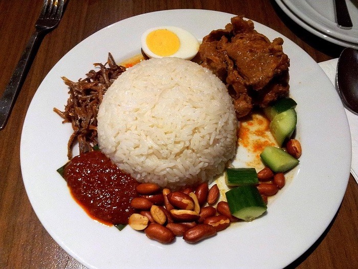 Cơm ngũ vị Nasia Lemak. Ảnh chụp màn hình