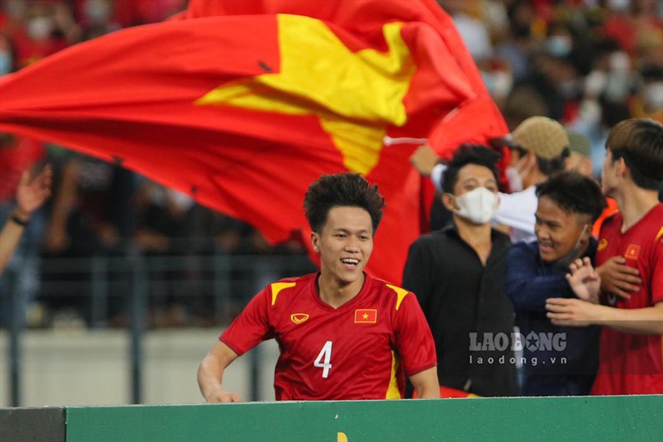 U23 Việt Nam thi đấu kiên cường trên đất Campuchia. Ảnh: T.V