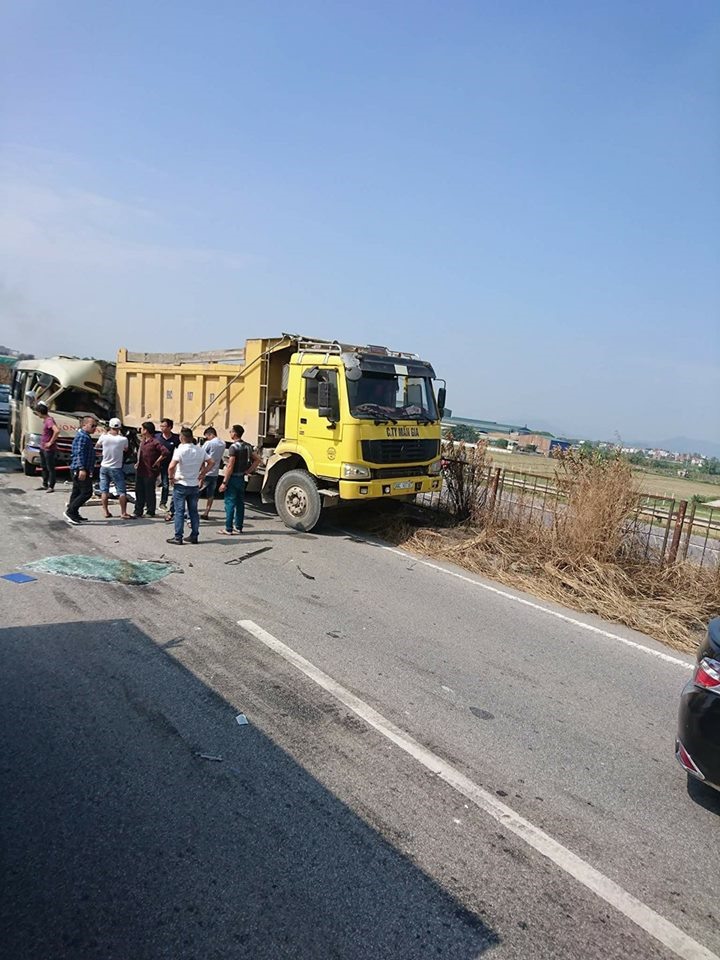 Vụ tai nạn khiến tài xế tử vong.