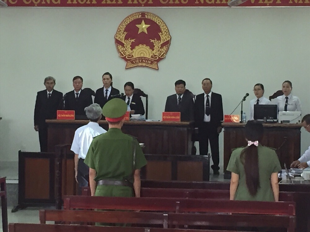 HĐXX đưa vụ án ra xét xử