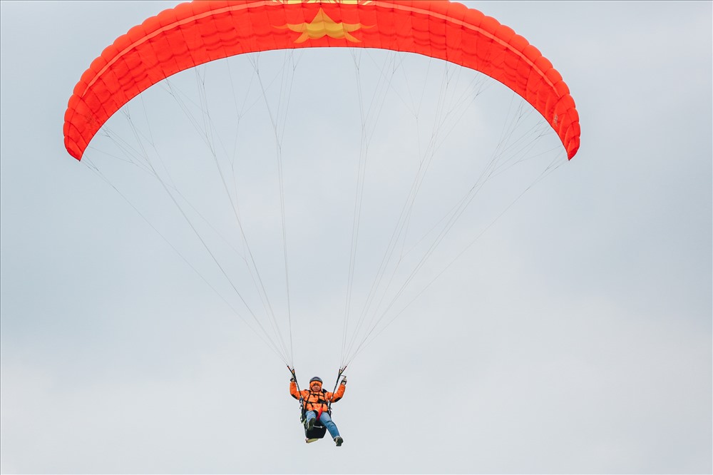 Giải đấu do Tổng cục Thể dục thể thao chủ trì, Sở Văn Hóa Thể Thao thành phố Hà Nội, CLB Dù lượn Hà Nội và CLB dù lượn Vietwings Hà Nội phối hợp tổ chức lần đầu tiên trên địa bàn thủ đô Hà Nội.