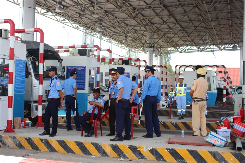Lực lượng chức năng luôn sẵn sàng can thiệp không để xảy ra ùn tắc.