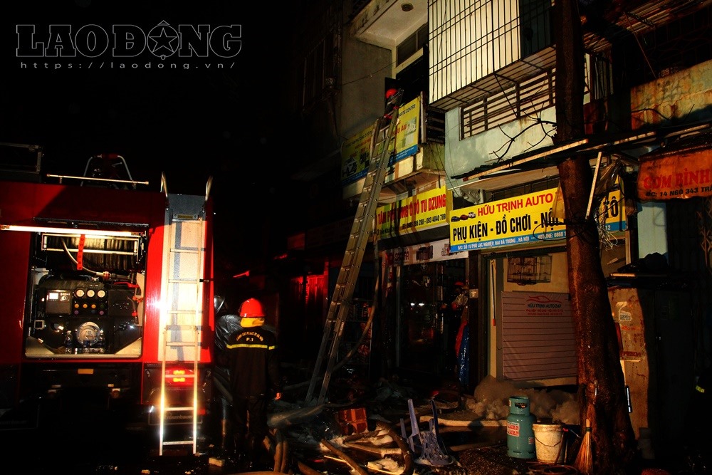 Hiện trường vụ cháy lớn.