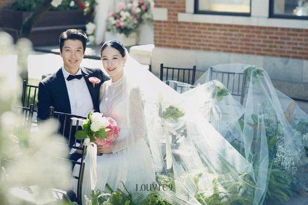 Bất chấp những ồn ào khi hôn lễ diễn ra lúc Jo Yoon Hee đang mang bầu tháng thứ 6, Lee Dong Gun vẫn khẳng định sẽ là một người chồng, người cha tốt.