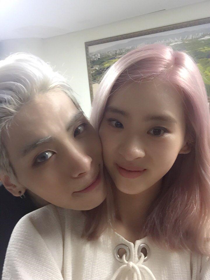 Chị gái Jonghyun cho biết nam ca sĩ đã để lại một bức thư trước khi tử vong