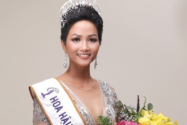 “Nói tôi đi vay mượn thì hơi quá” - Hoa hậu H'hen Niê thổ lộ
