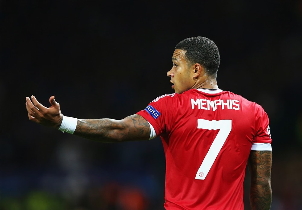 Depay là nỗi thất vọng lớn nhất cho một cầu thủ mặc áo số 7 tại Old Trafford. Ảnh: Getty.