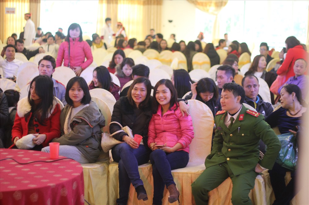Tham dự ngày hội Chủ nhật Đỏ lần này có khoảng 3.000 là đoàn viên, thanh niên tình nguyện và các bạn học sinh, sinh viên đến từ các trường trên địa bàn TP.Vinh. ảnh:NA
