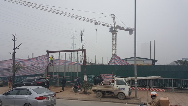 Hiện trường vụ sập giàn giáo.