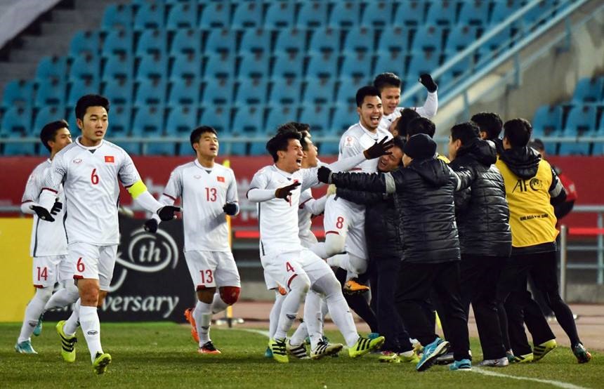 Ghi 2 bàn thắng, Quang hải thành “người hùng” của U23 Việt Nam. Ảnh: AFC