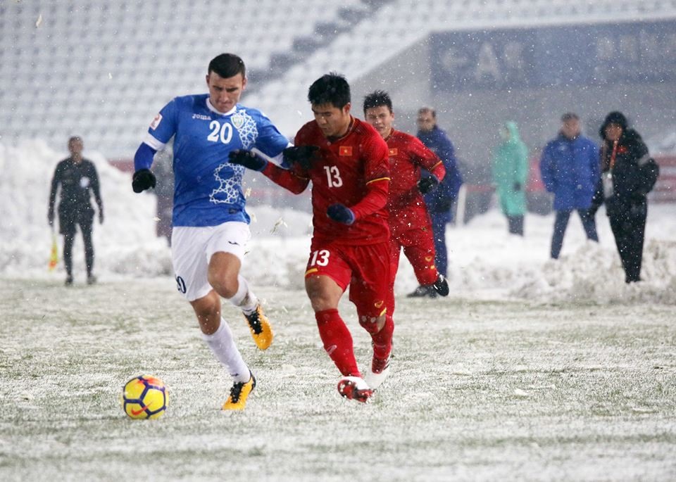 U23 Việt Nam (áo đỏ) không hề tỏ ra e ngại khi đối đầu các đội bóng được đánh giá cao hơn. Ảnh: VFF.