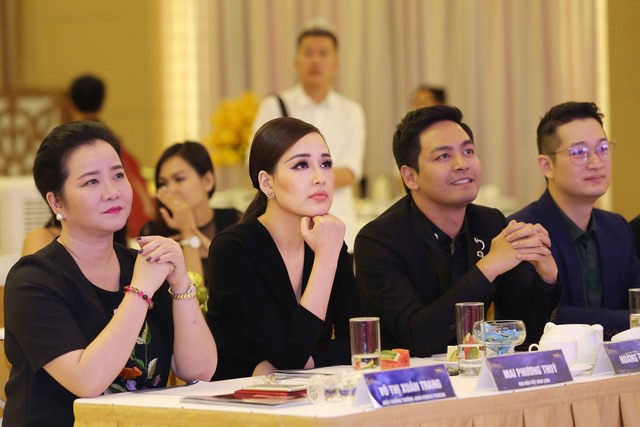 Dàn giám khảo chính thức cho đêm chung kết diễn ra vào ngày 6.1 tới đây