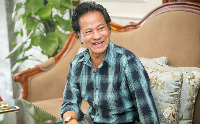 Ca sĩ Chế Linh cũng đã từng bày tỏ quan điểm ủng hộ việc ca sĩ trẻ theo đuổi làm mới Bolero tuy nhiên kèm theo lời than: “Xin đừng phá nó”