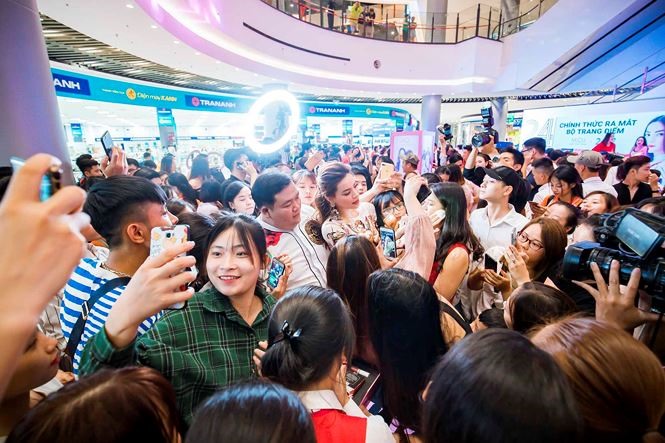 Hồ Ngọc Hà nhận được nhiều sự chú ý từ người hâm mộ.