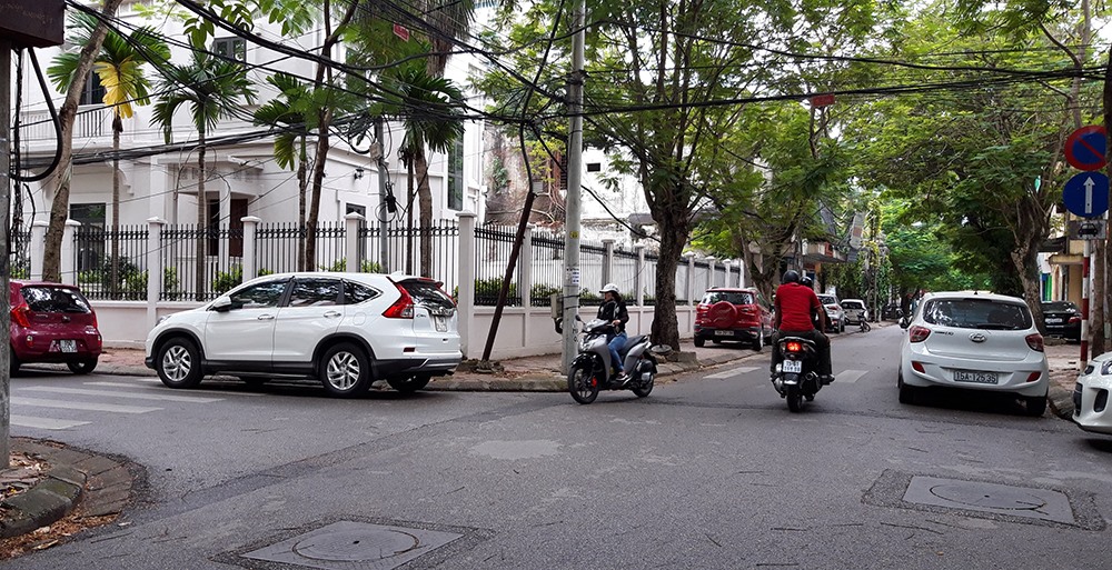 Ngã tư Hồ Xuân Hương giao với Lê Đại Hành