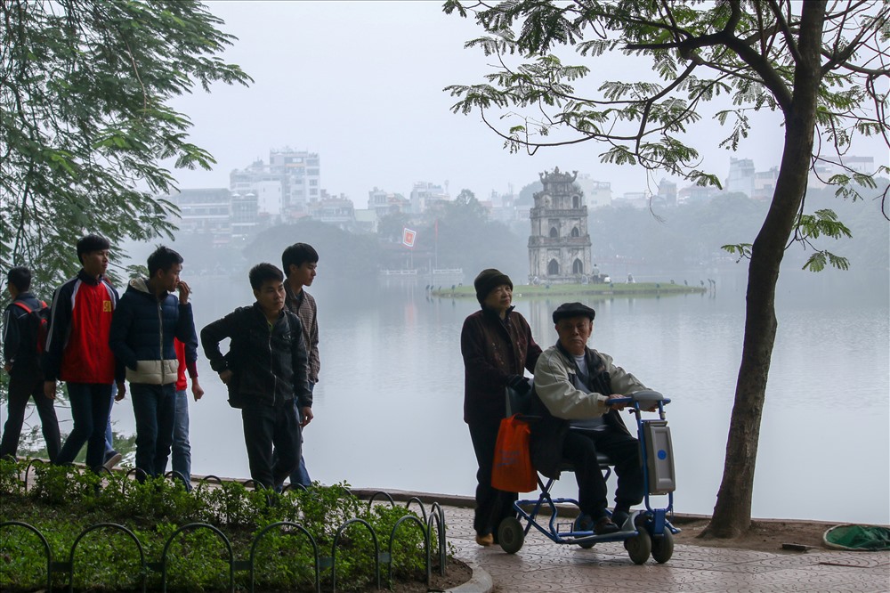 Thời gian như trôi chậm hơn. Ảnh: Tạ Quang