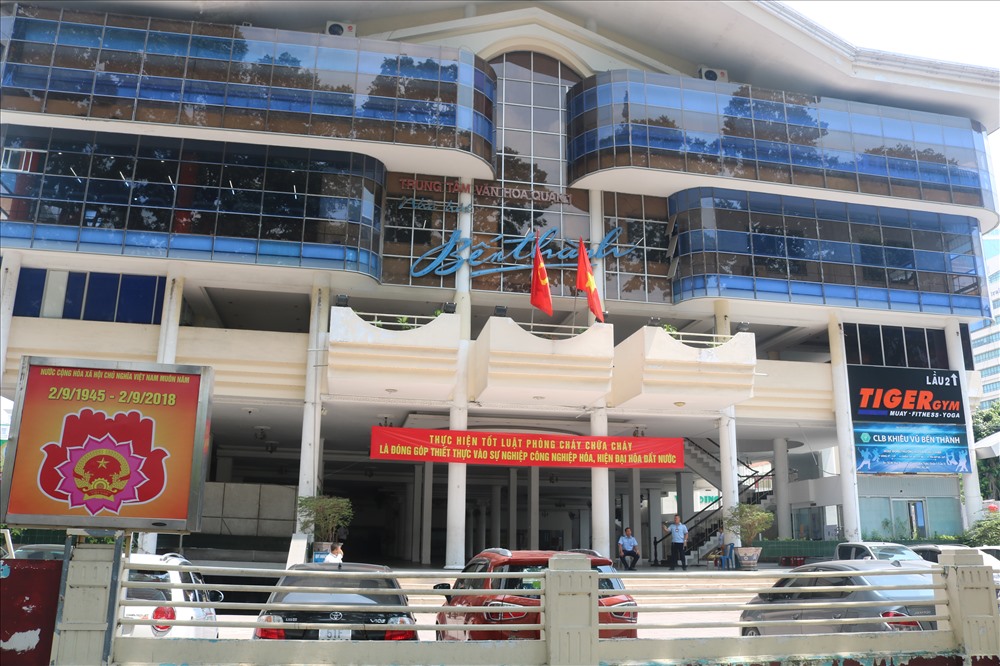 Theo NSUT Kim Tử Long, cùng với nhà lớn TP thì nhà hát Bến Thành đủ đẳng cấp về âm thanh và ánh sáng để tổ chức các đêm nhạc lớn.