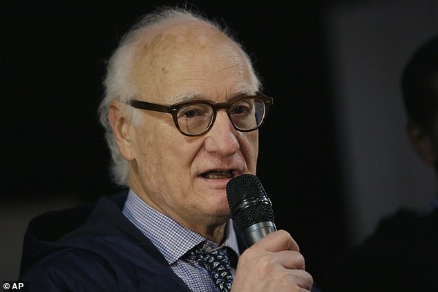 Chủ tịch Bruce Buck của CLB Chelsea. Ảnh: AP.
