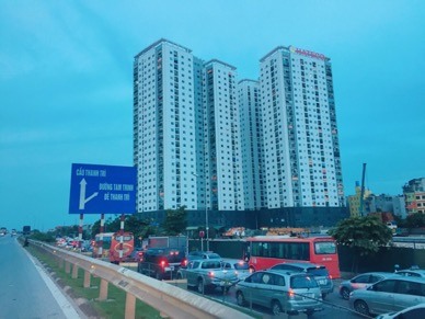Khu vực bến xe Yên Sở thường xuyên ùn tắc.