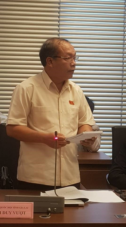 ĐBQH Đinh Duy Vượt.