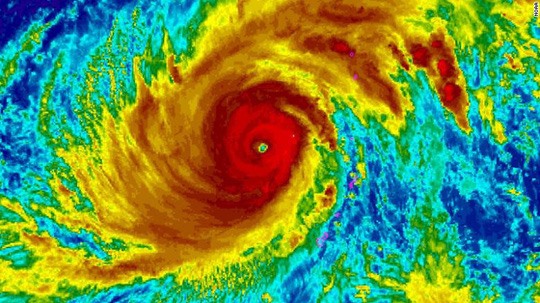 Siêu bão Yutu đổ bộ Quần đảo Bắc Mariana vào thời điểm nó có sức hủy diệt khủng khiếp nhất. Ảnh: Theo CNN