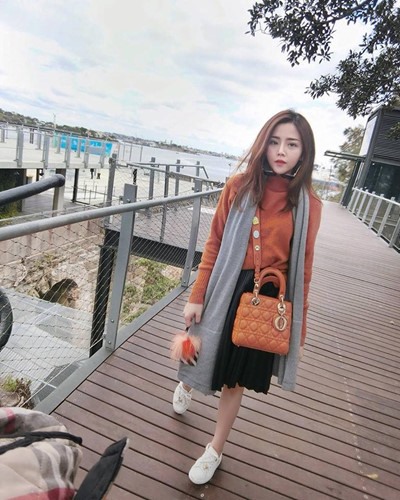 Ông Thoại Liên, em gái ca sĩ điển trai Ông Cao Thắng.