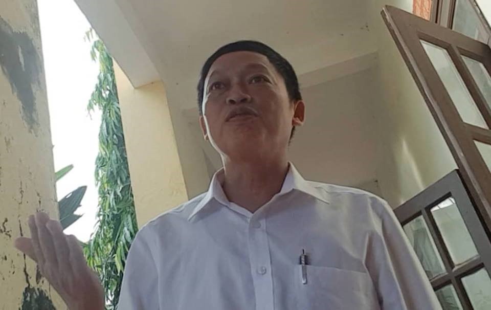 Ông Mai Xuân Thuật - Chủ tịch UBND phường Trường Thịnh thì khẳng định: “Việc xây dựng công trình này chắc chắn là sai“, đồng thời cho biết sẽ cho kiểm tra những vi phạm của biệt phủ này.