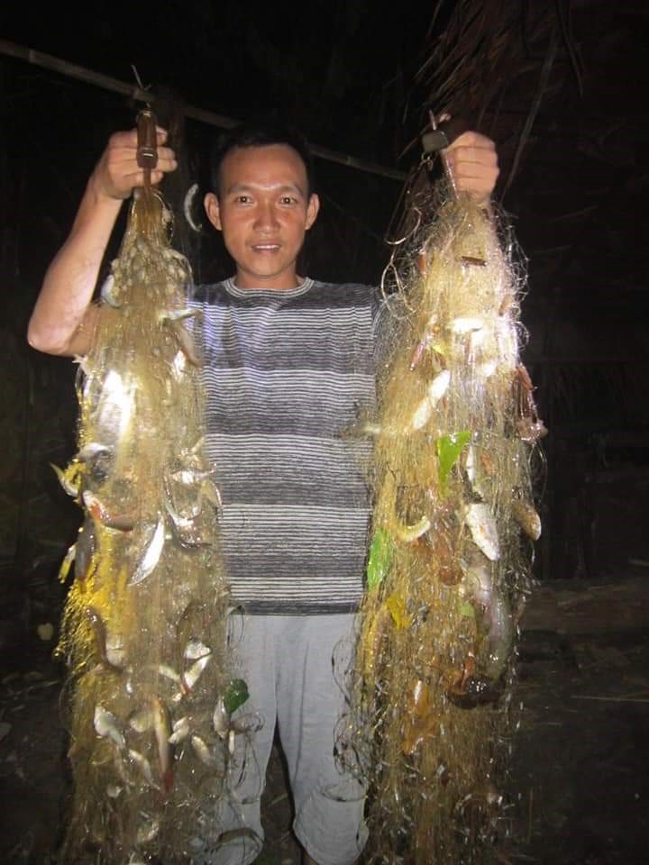Cất lưới ngay trong đêm