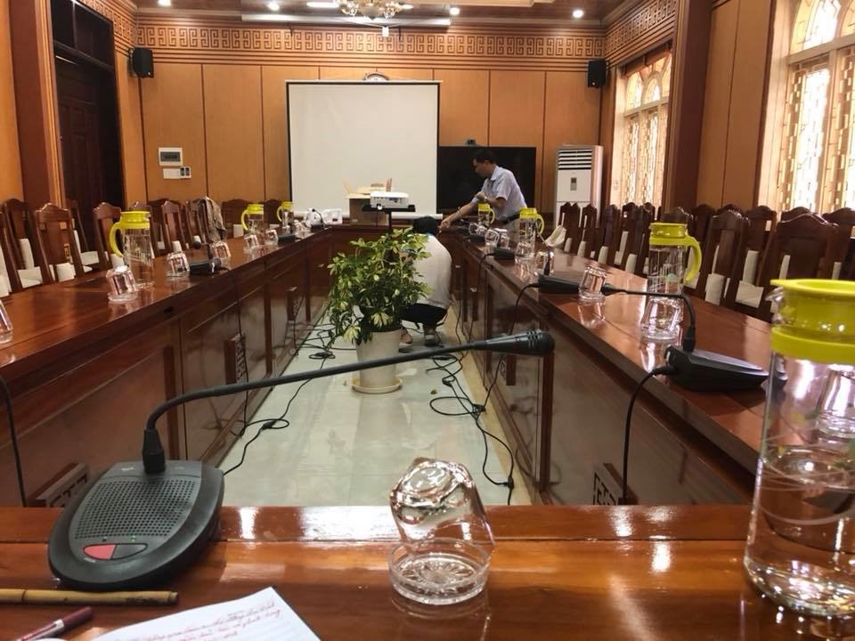 “Không rác thải nhựa” đã thực hiện - tại một phòng họp của UBND TP.Hội An