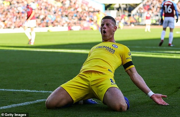 “Cựu thần đồng” Ross Barkley được Lampard khen ngợi. Ảnh: Getty.