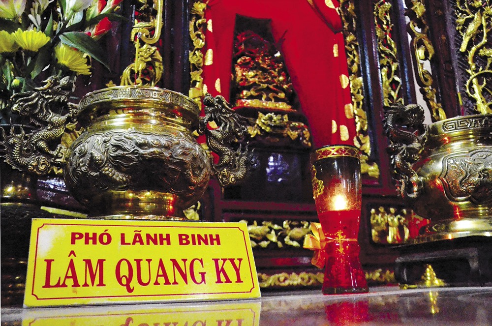 Ngôi thờ ông Lâm Quang Ky tại đình Nguyễn Trung Trực xã Gành Dầu (Phú Quốc - Kiên Giang). Ảnh: LỤC TÙNG