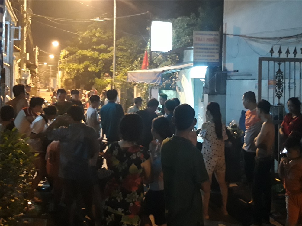 Khu vực hiện trường xảy ra sự việc thầy giáo bị đâm chết vì nhắc hát karaokr gây ồn.