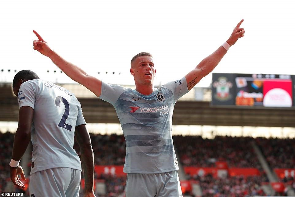 Barkley là người ăn mừng dữ dội nhất nhất trong đội hình Chelsea.